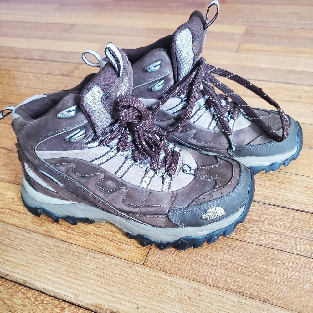 Brown north face hiking shoes size 6.5